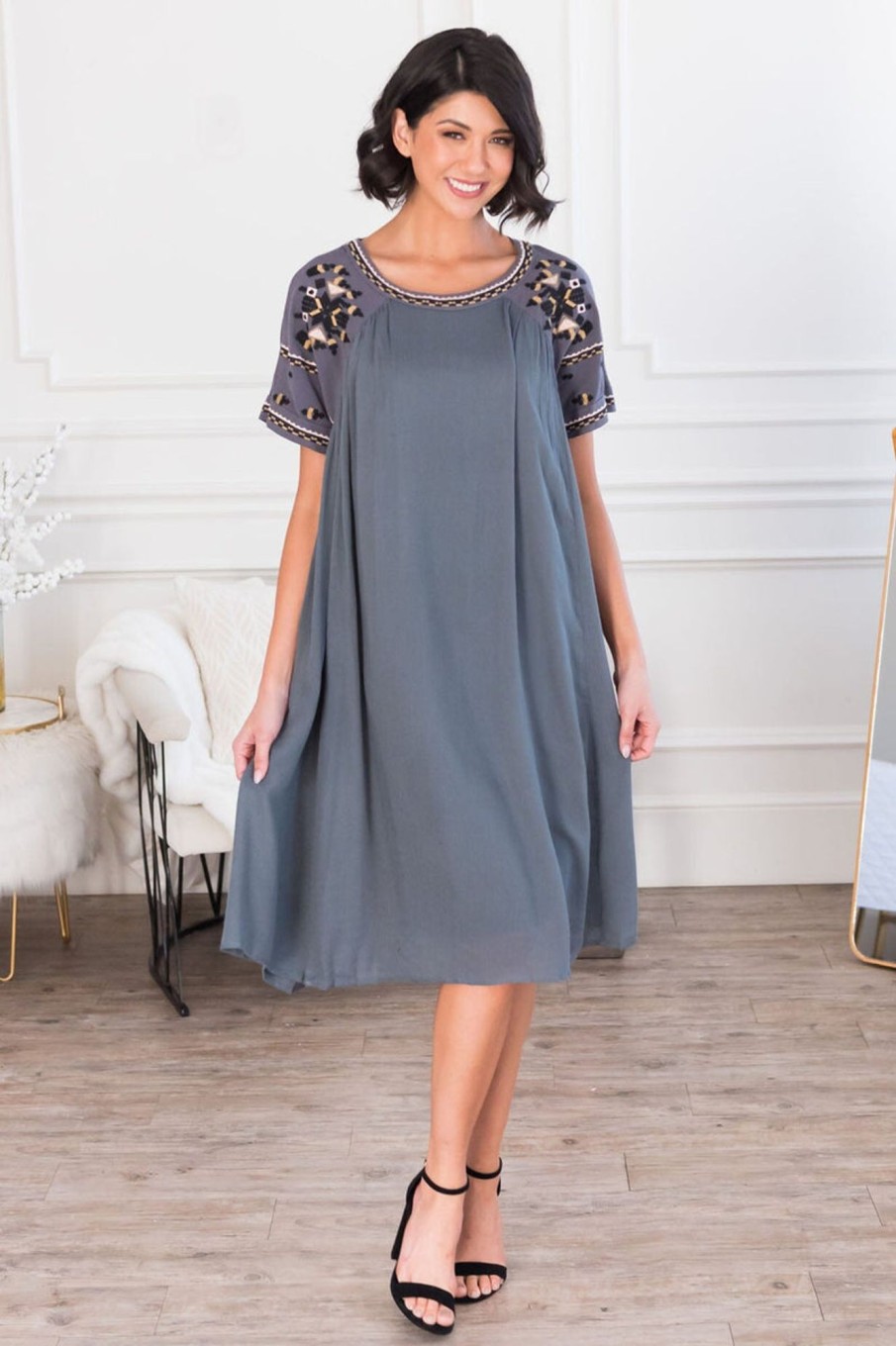 Dresses NeeSee's Dresses | The Thessaly Charcoal W/ Gray Embroidered Deep Navy/Pink/Gold Sleeves/M