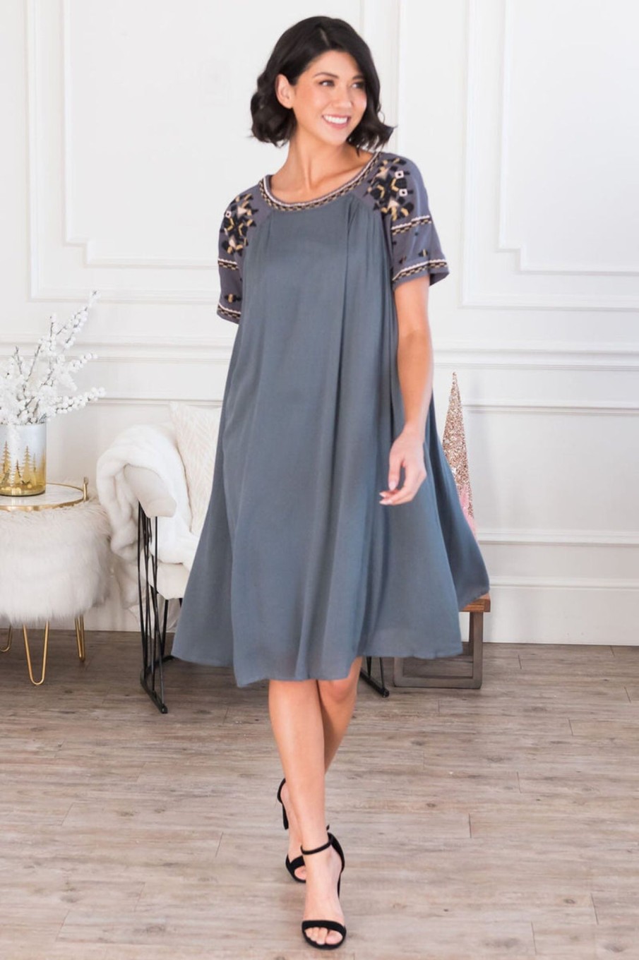 Dresses NeeSee's Dresses | The Thessaly Charcoal W/ Gray Embroidered Deep Navy/Pink/Gold Sleeves/M