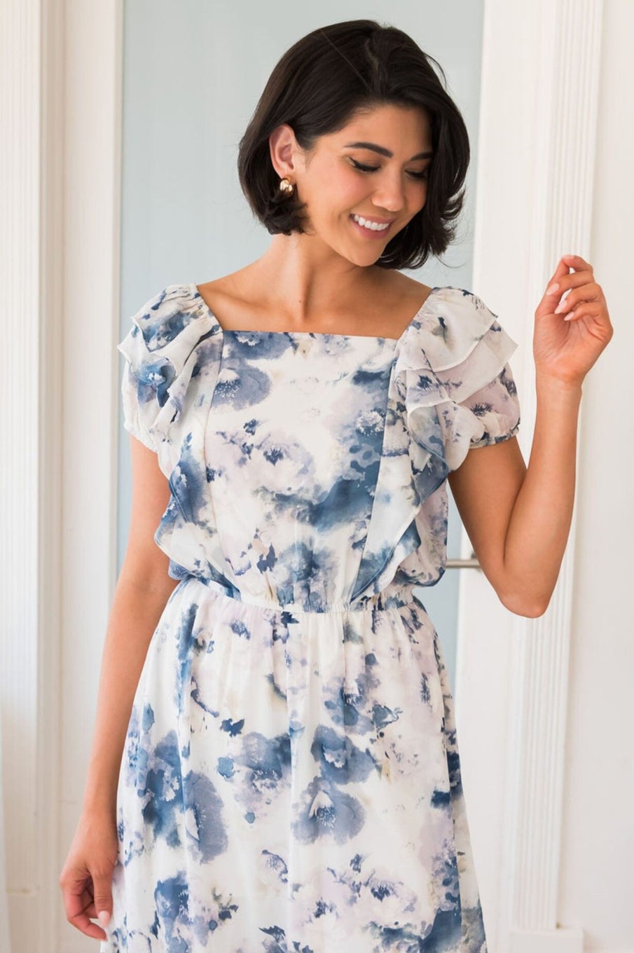 Dresses NeeSee's Dresses | The Cambrielle White/Blue Watercolor Floral